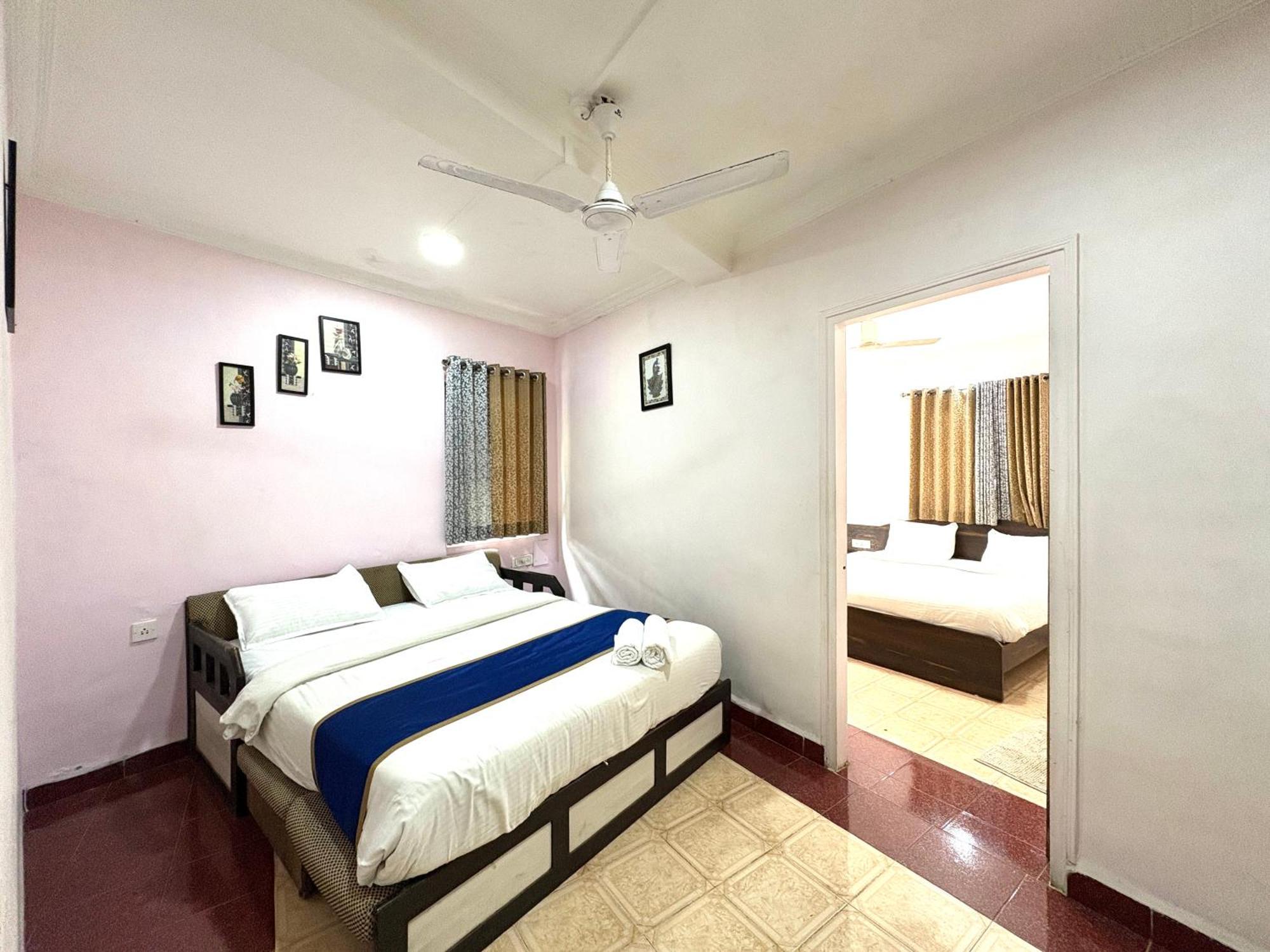 Hotel Laxmi Residency 로나발라 외부 사진