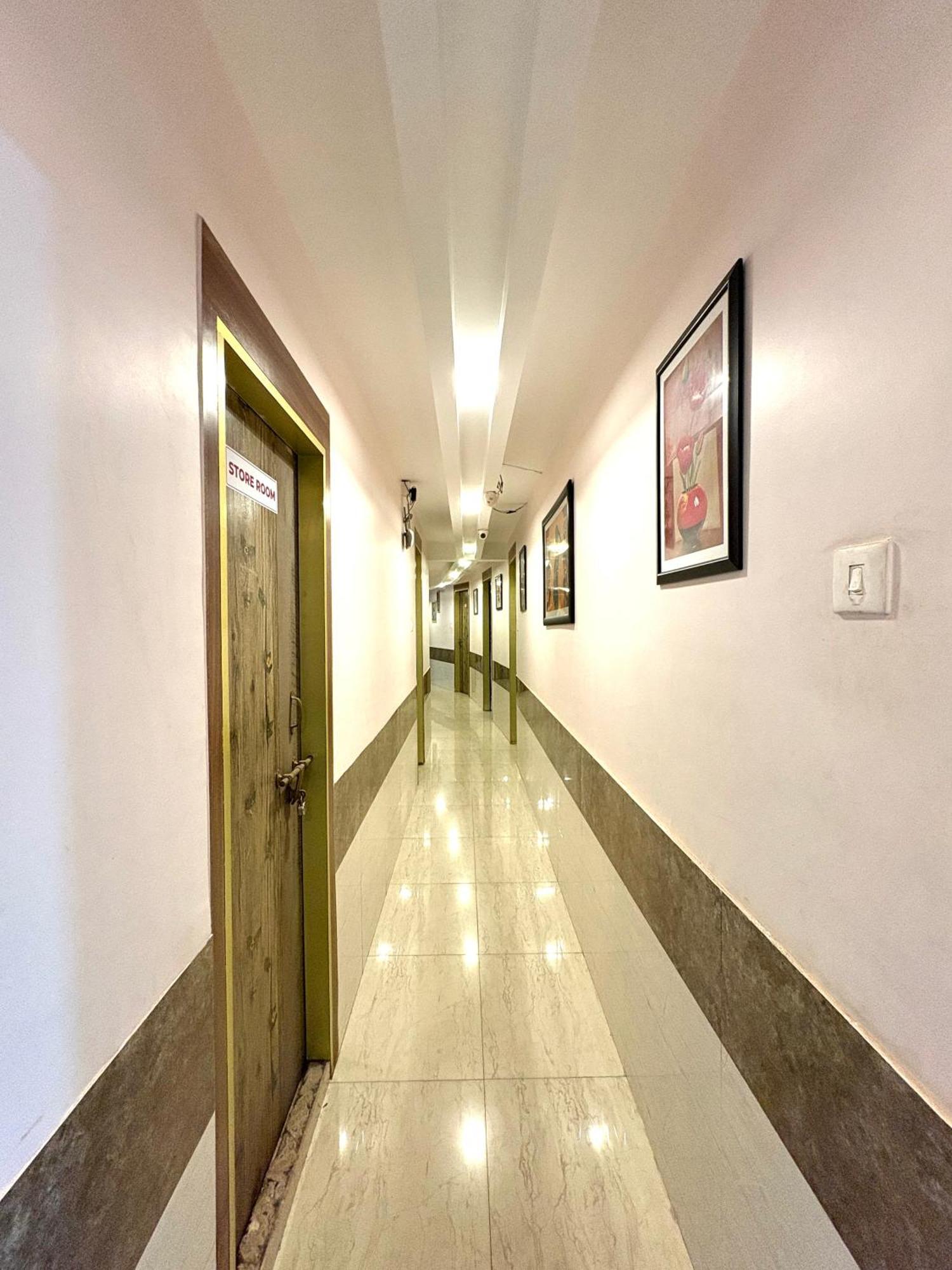 Hotel Laxmi Residency 로나발라 외부 사진