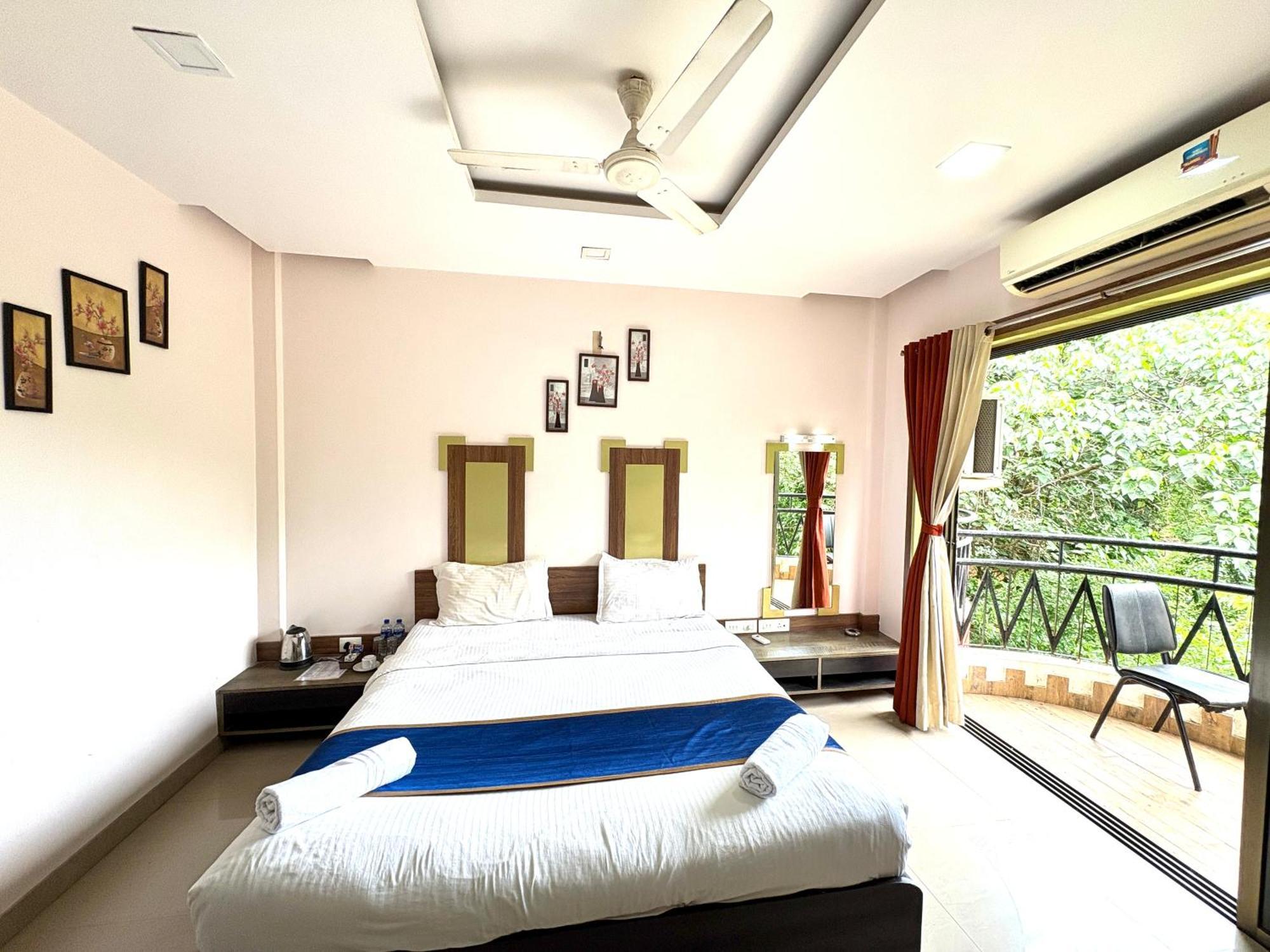 Hotel Laxmi Residency 로나발라 외부 사진