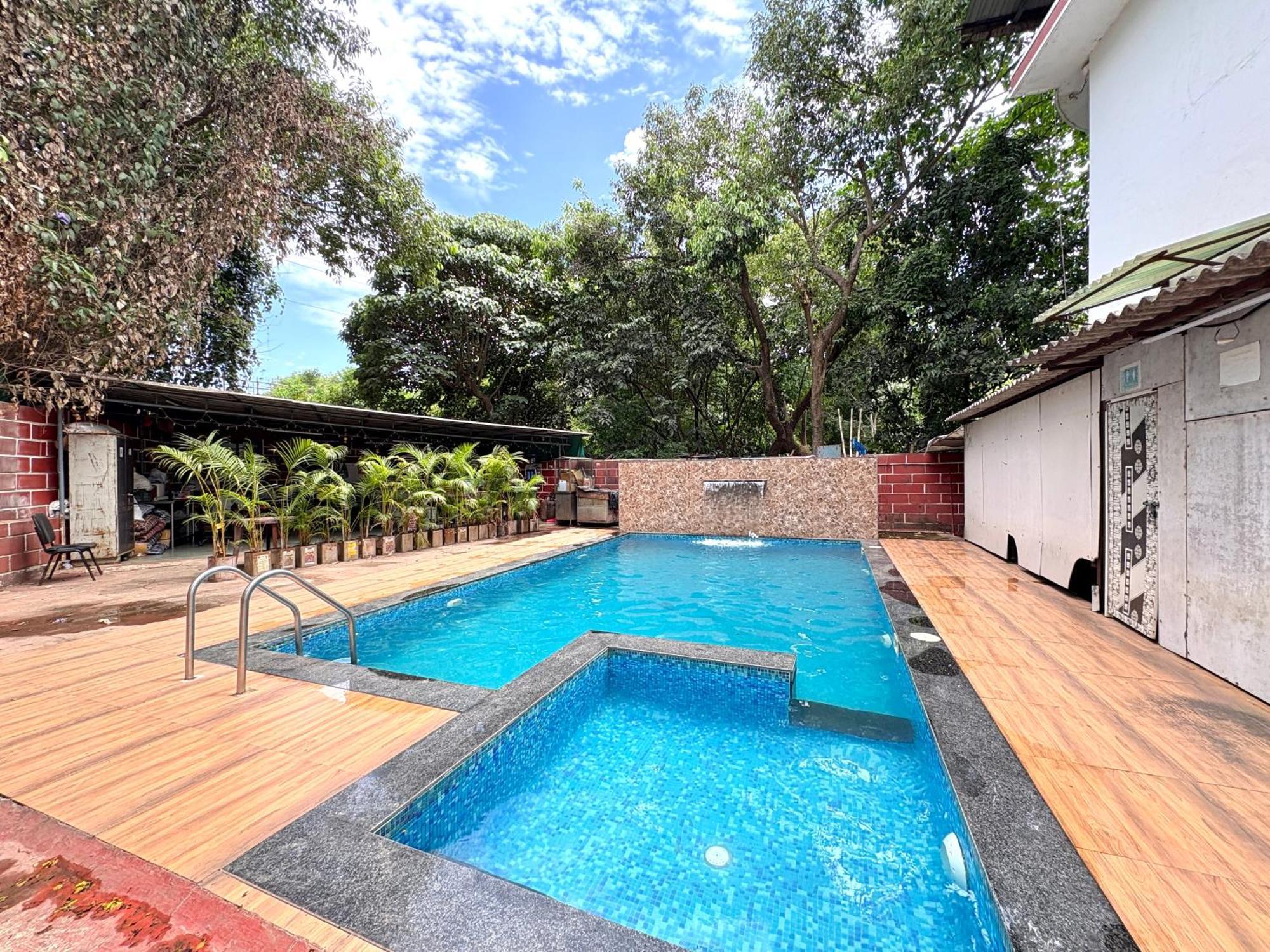 Hotel Laxmi Residency 로나발라 외부 사진