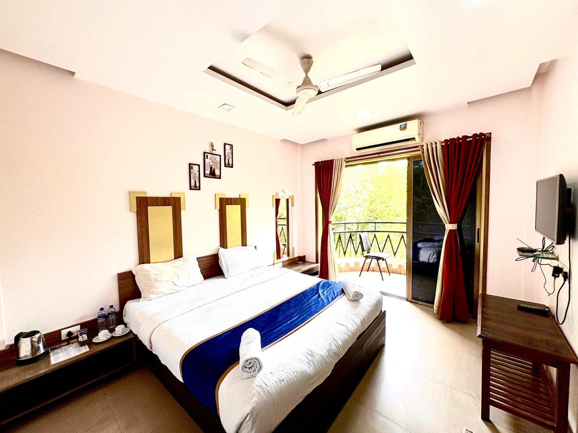 Hotel Laxmi Residency 로나발라 외부 사진